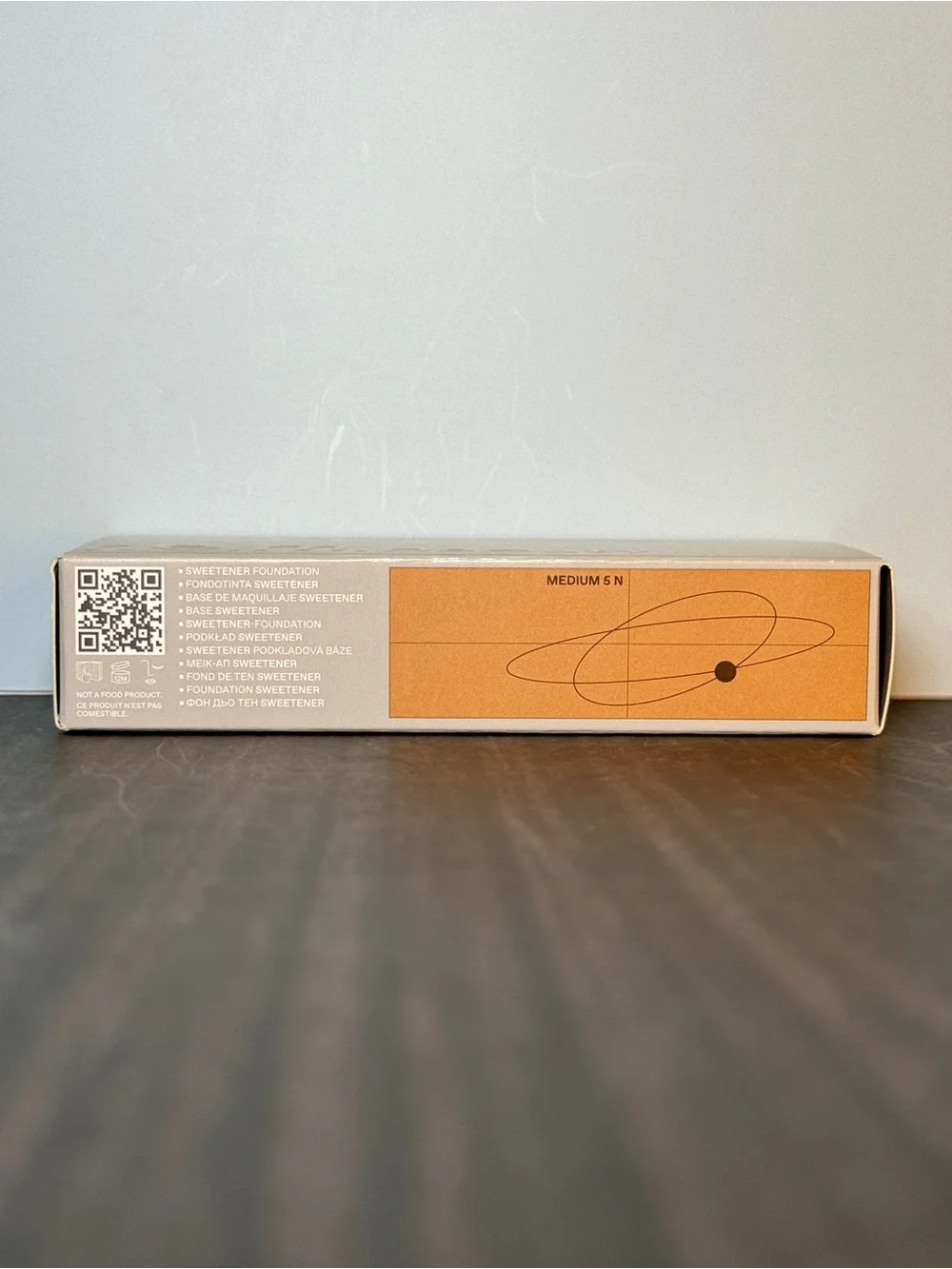 r.e.m. beauty sweetener foundation (medium 5 N) 30 ml / 1 fl oz NIB